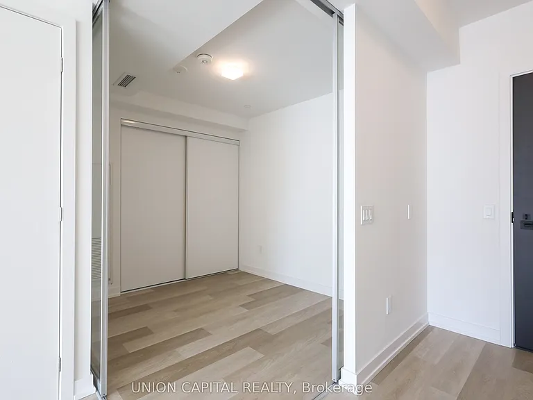 28 Eastern Ave #520 — Photo 7