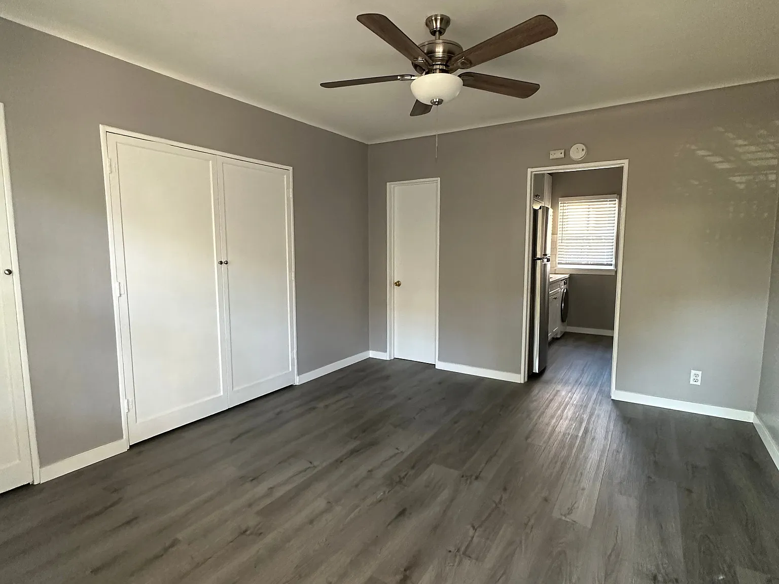 Studio, 400 sqft, $1,450 — Photo 2
