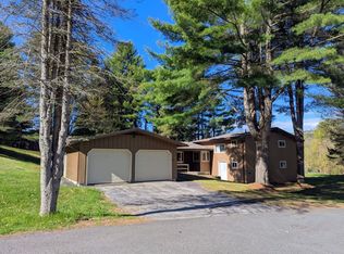 88 Alpine Dr, Northfield, VT 05663
