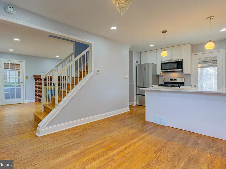 6916 New Hampshire Ave — Photo 11