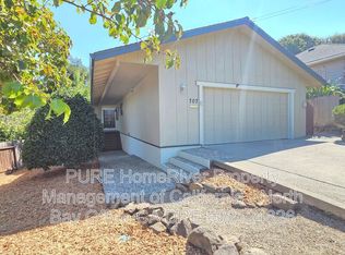 707 Bassett St, Petaluma, CA 94952