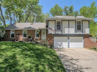 4710 NW Coves Dr, Kansas City, MO 64151