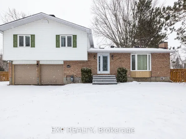 602 Church St, Russell, ON K4R 1C4