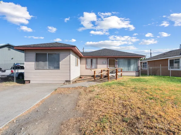 1221 7th St, Umatilla, OR 97882