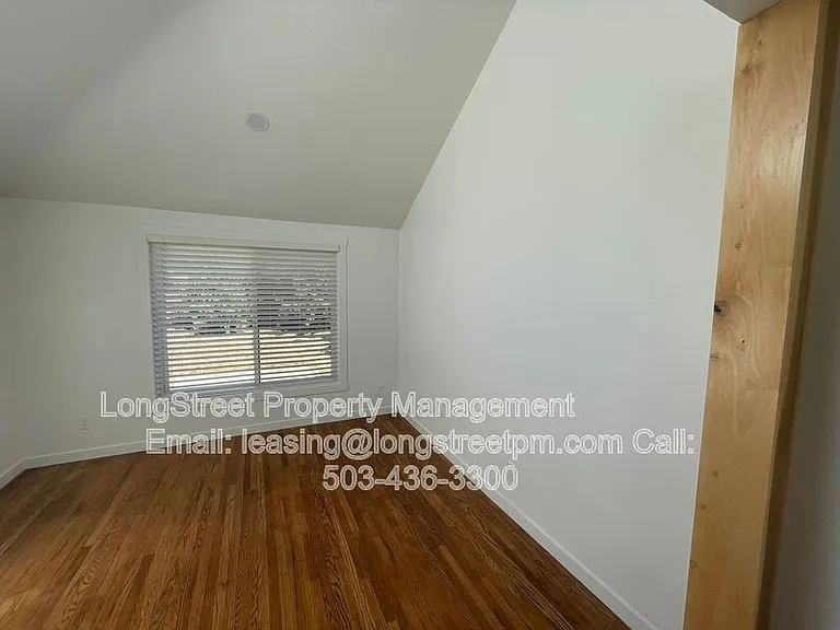 4514 NE 18th Ave — Photo 15