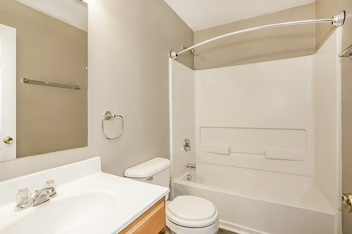 5508 Washington Ave — Photo 11