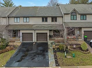 28 Elm Ter, Flemington, NJ 08822