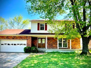 314 Old Towne Rd, Louisville, KY 40214