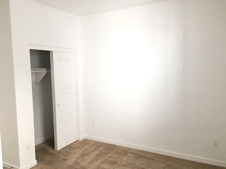 730 Brooklyn Dr — Photo 8