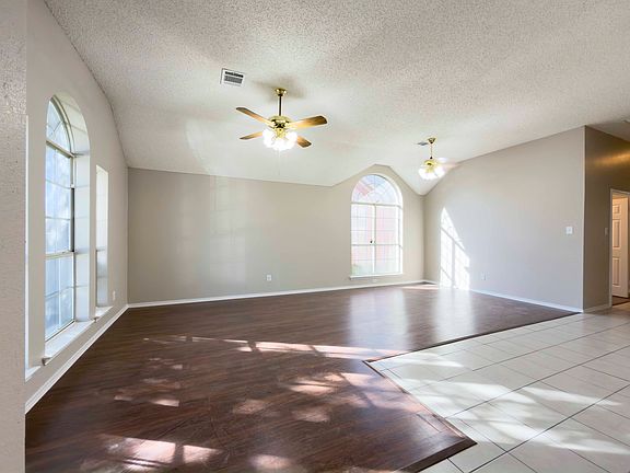 5th image of 919 Blossomwood Ct #1