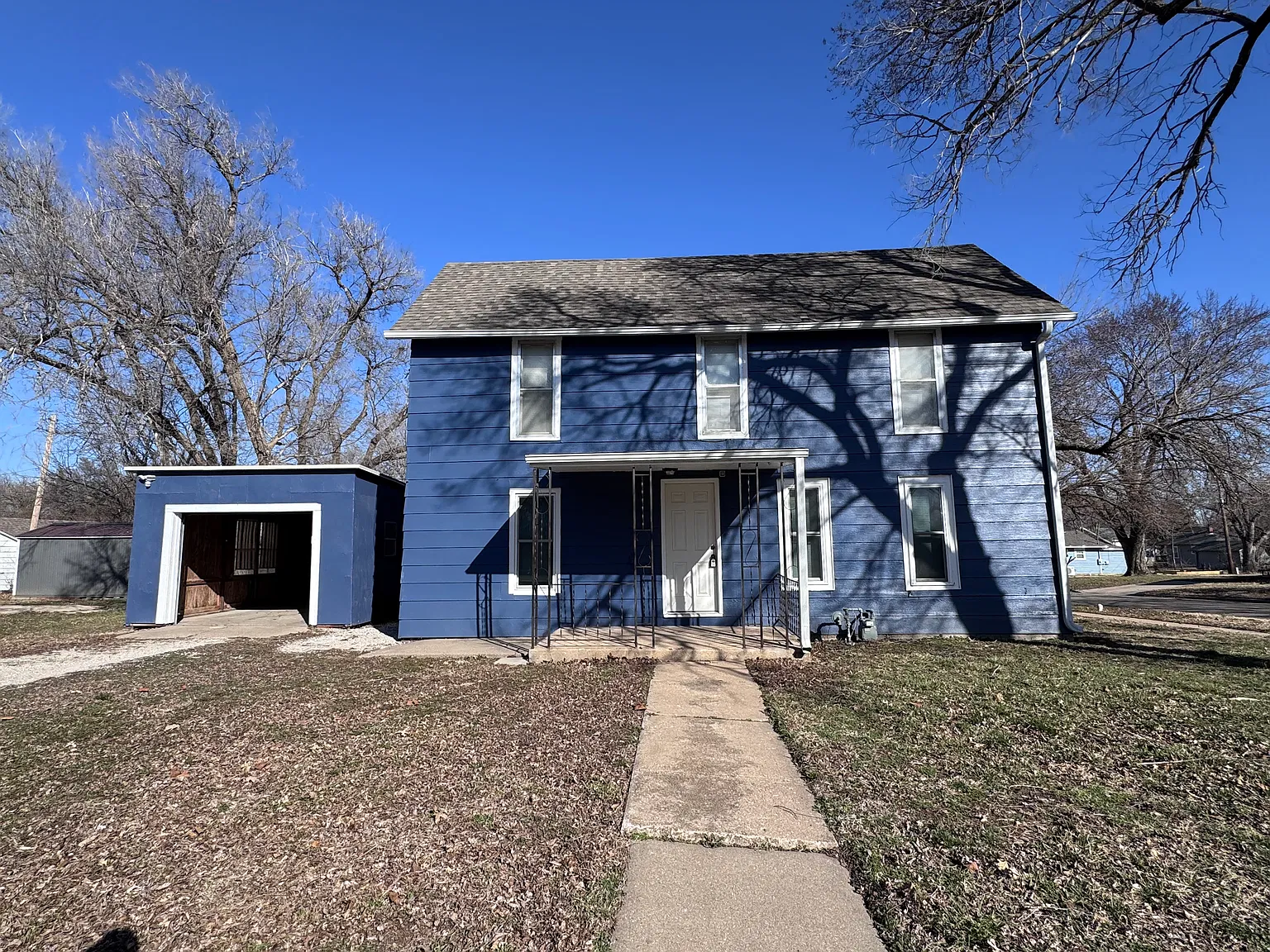 524 S Topeka St — Photo 2