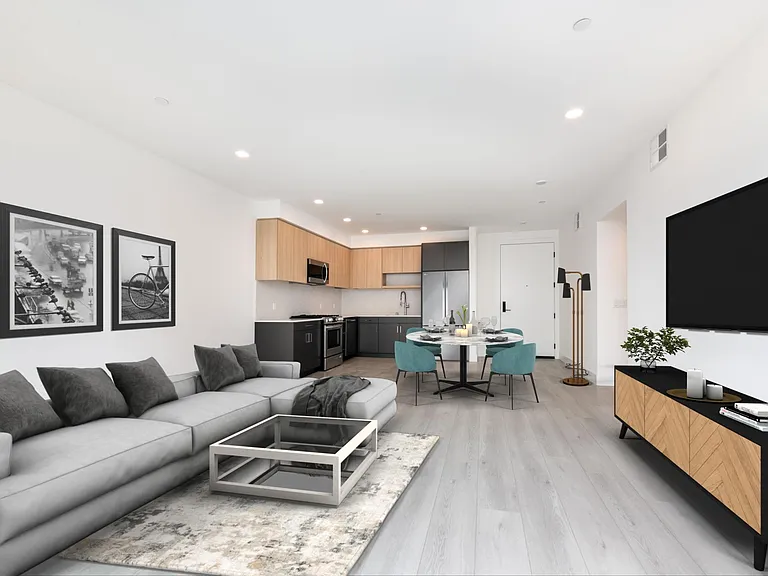11500 Emelita St #302 — Photo 4