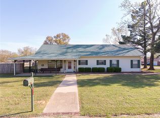 410 Eagle Rock Rd, Muldrow, OK 74948