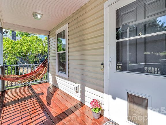 4th image of 4 McKinley Ave