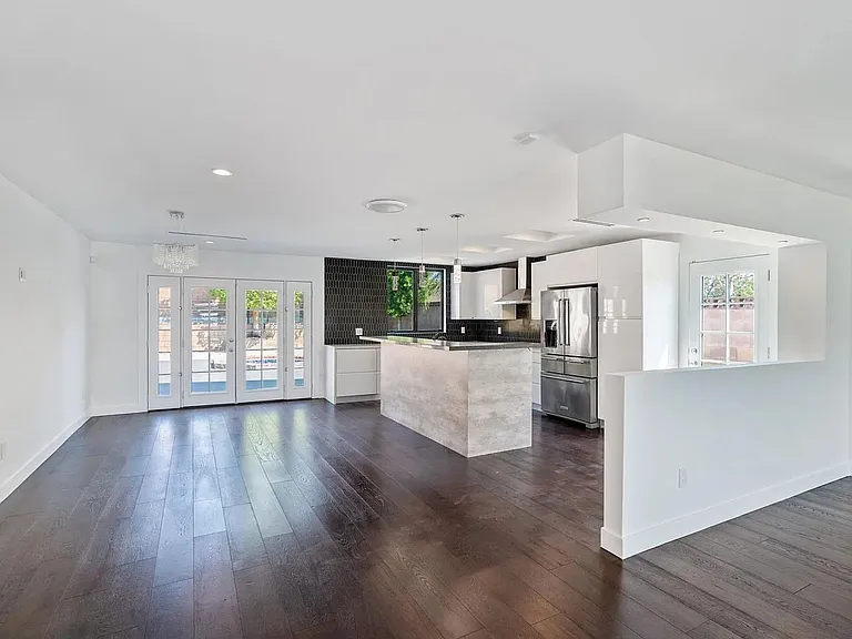 13940 Bermax Ave — Photo 39
