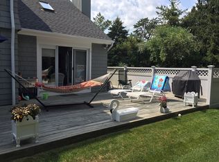 1 Brittany Ln, Westhampton Beach, NY 11978