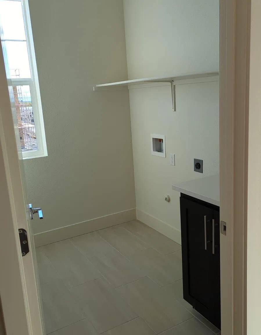 4 bed, 2345 sqft, $3,500 — Photo 4