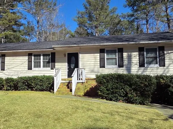 4078 Tanglewood Rd, Snellville, GA 30039