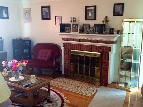 3rd image of 154 Ingraham Blvd