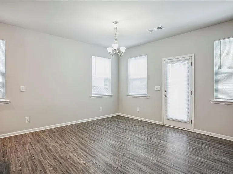 212 Ridge Valley Dr — Photo 7