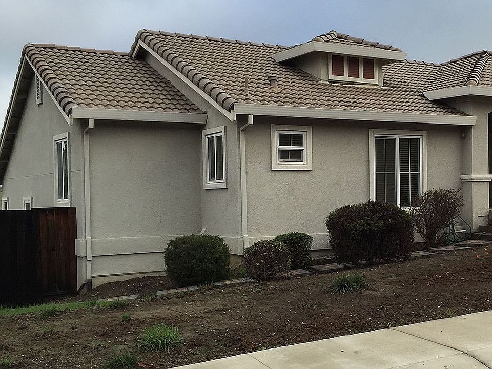 2nd image of 422 Rodrigues Ave