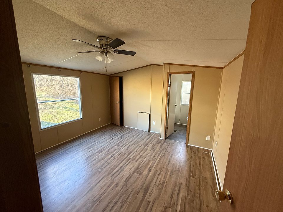 2nd image of 369 Quail Hollow Rd Lot 2
