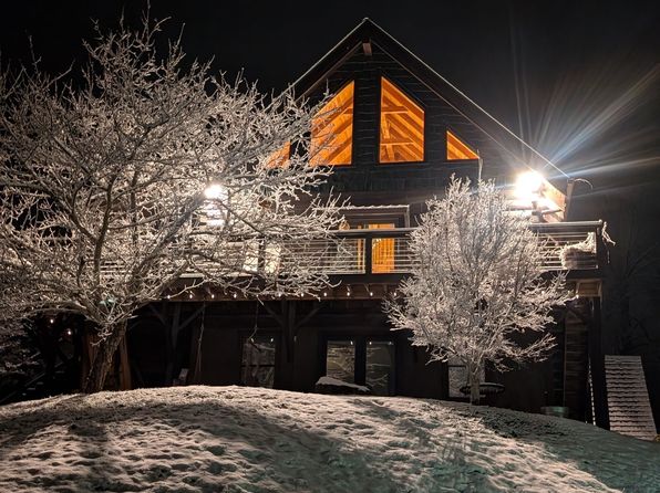 130 Archway Dr