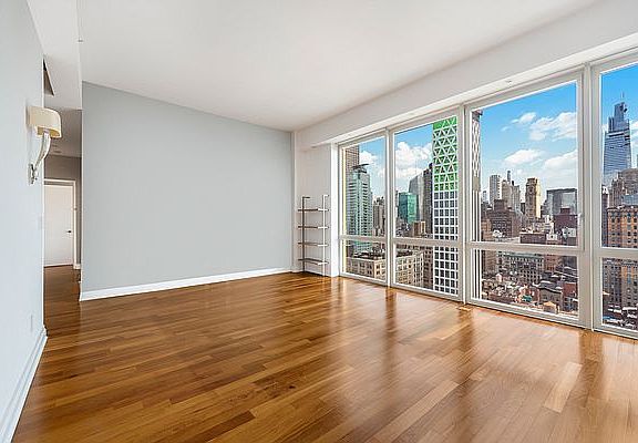 3rd image of 39 E 29th St Ph 1A