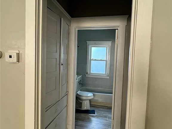 5th image of 1057 E 146th St