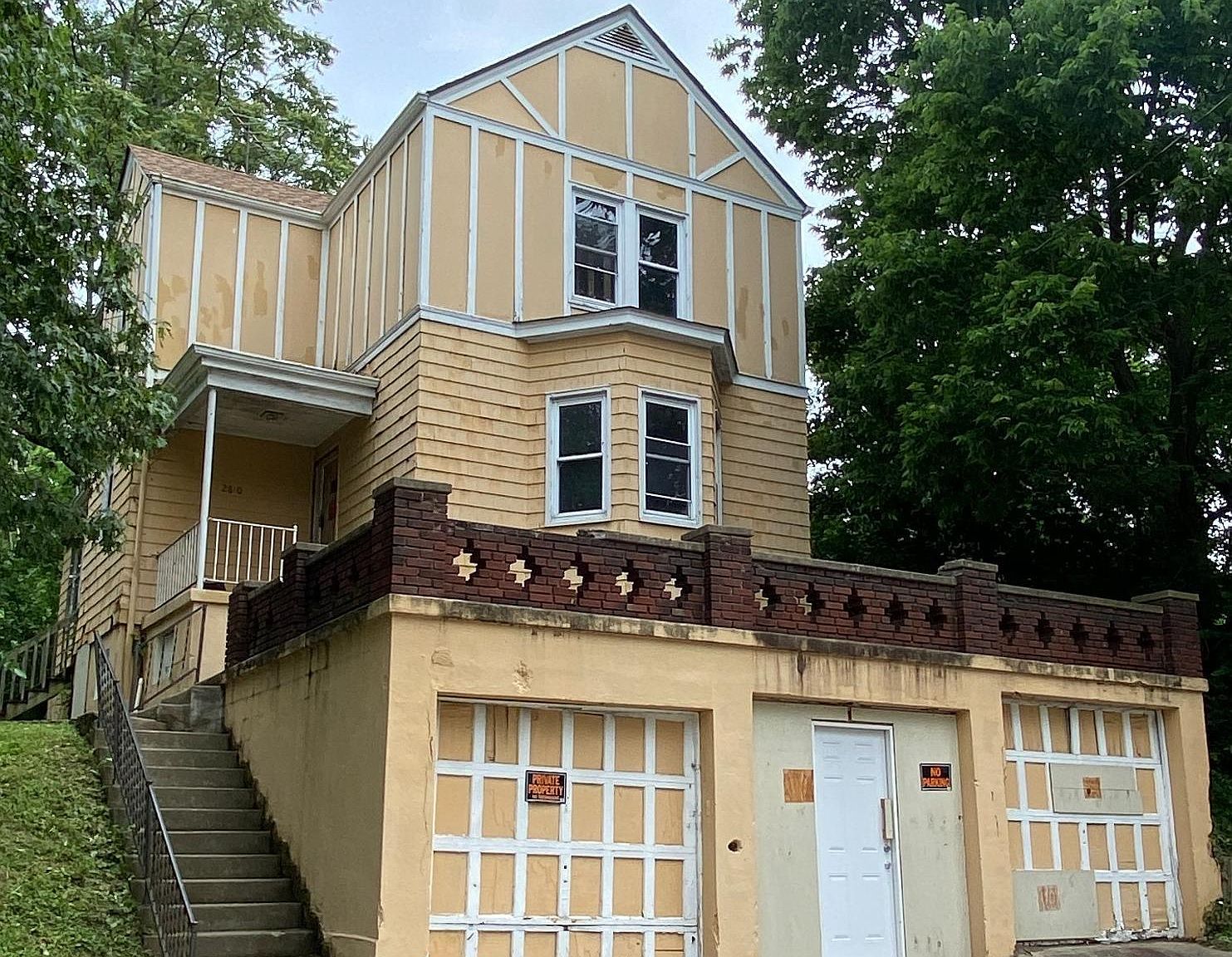 2810 W 8th St, Cincinnati, OH 45204 | Zillow