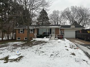 7364 Pete Ave, Jenison, MI 49428
