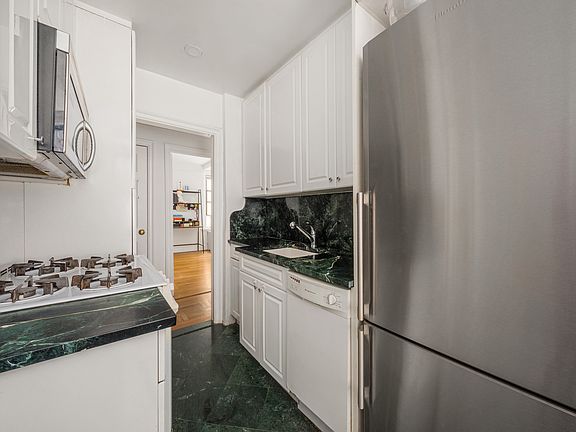 4th image of 327 Central Park W #3E