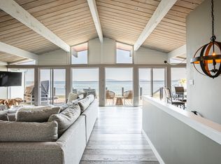 1455 Edwards Dr, Point Roberts, WA 98281
