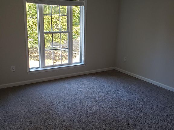 4th image of 760 Southern Hills Dr