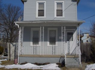 709 W 2nd St, Florence, NJ 08518