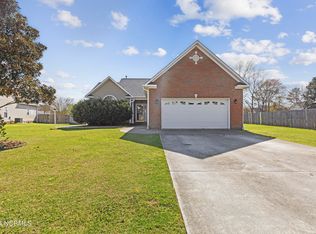 109 Fairmont Ln, Jacksonville, NC 28540