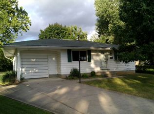 1045 Roxbury Ct, Columbus, OH 43219