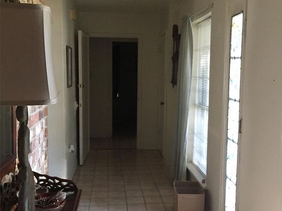 2nd image of 2603 Hollow Oak Cir