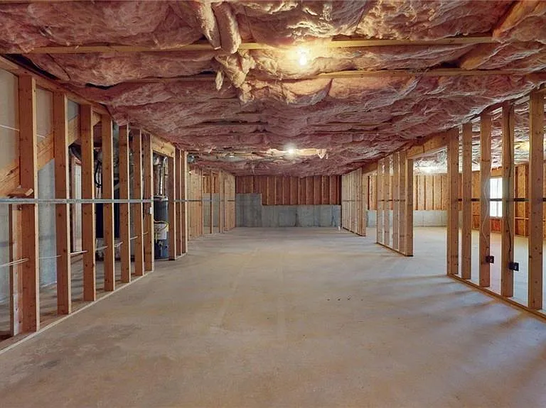 1705 Prospect Creek Dr — Photo 31