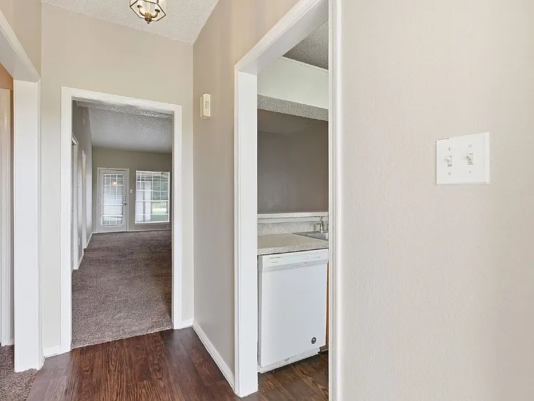 6324 Alissa Dr — Photo 5