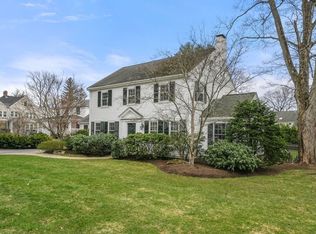 19 Elmwood Rd, Wellesley, MA 02481