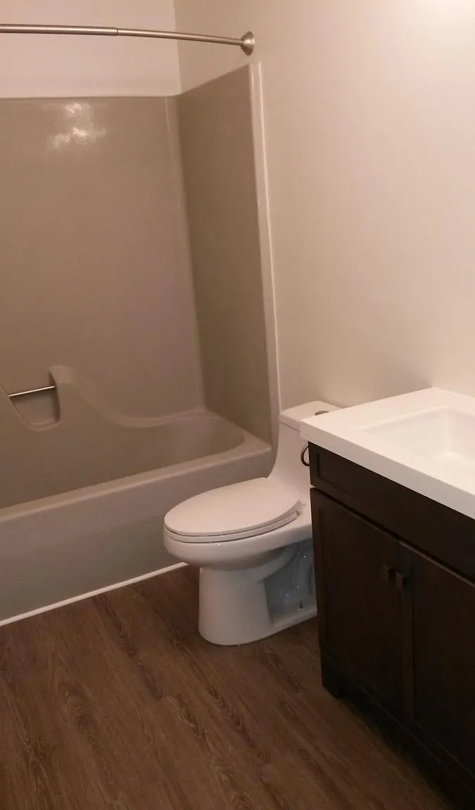 2 bed, 1.5 bath, 1200 sqft, $1,800 — Photo 2