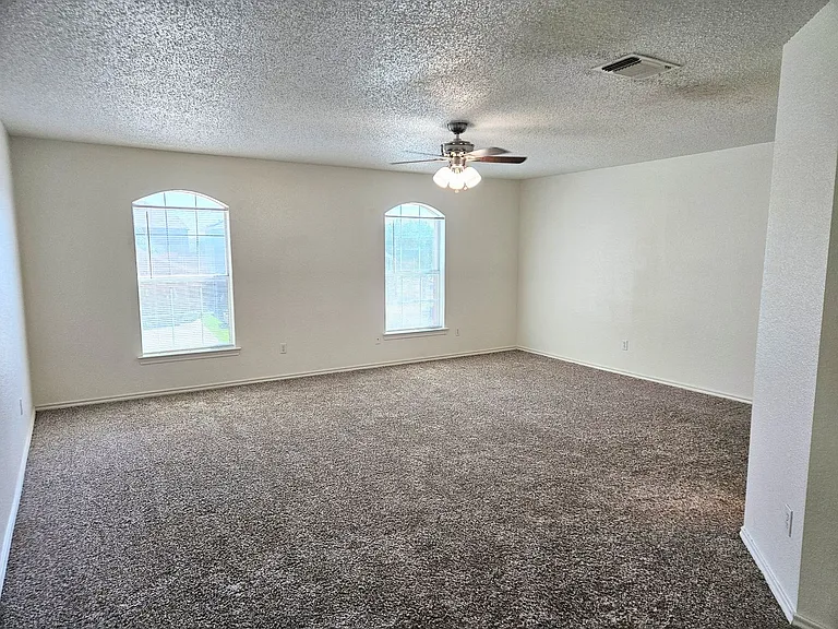 8405 Three Bars Dr — Photo 17