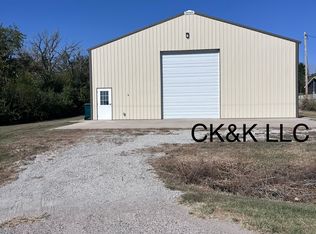 10175 SW Santa Fe Lake Rd, Augusta, KS 67010