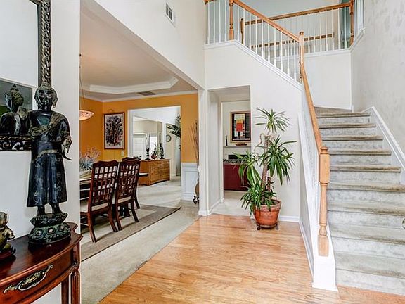 2nd image of 402 Whisper Wind Ln