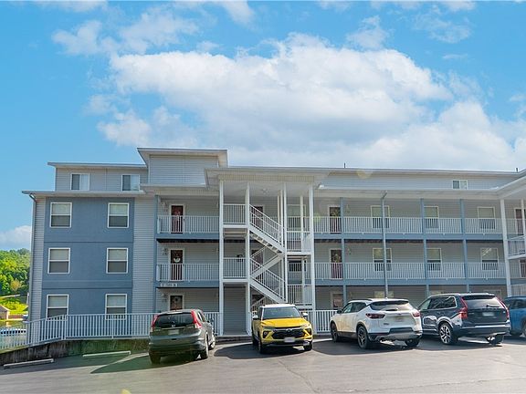 3rd image of 315 Vision Dr Unit 3B