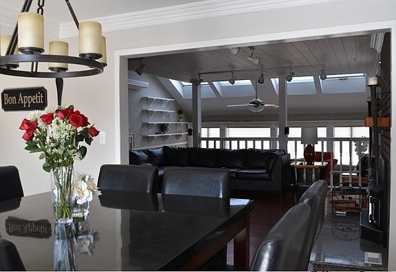 4th image of 15980 Swathmore Ln