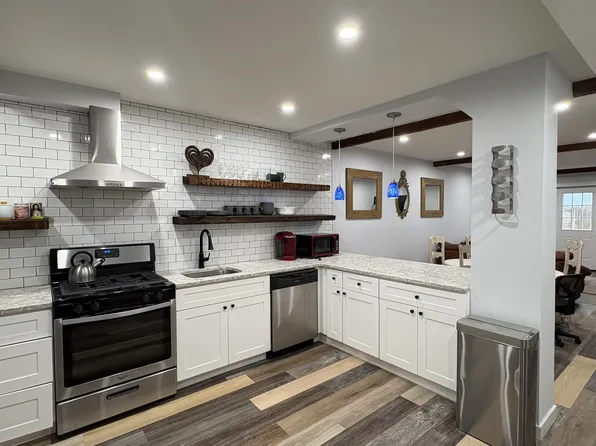 197 Beach 96th St #1, Far Rockaway, NY 11693