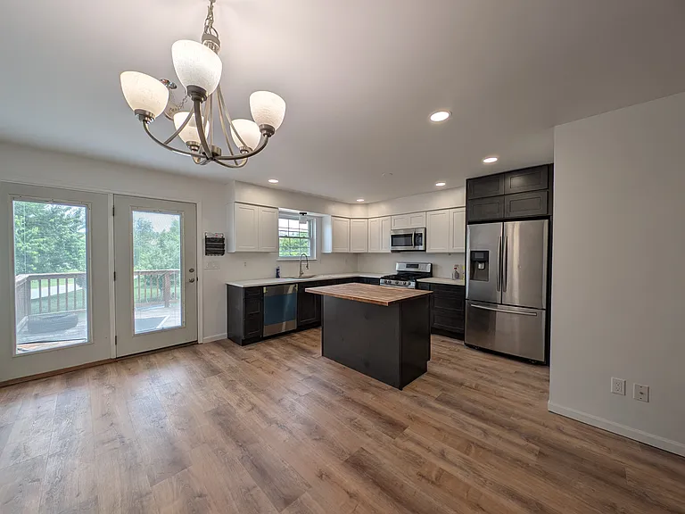 1071 Boot Rd — Photo 2