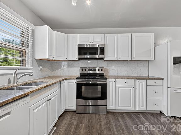 5th image of 2216 Milton Rd